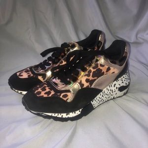 Steve Madden Patterned Sneakers